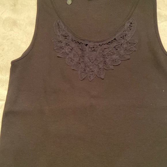 Top - Picture 2 of 3